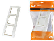 Рамка 3-х постовая горизонтальная белая 